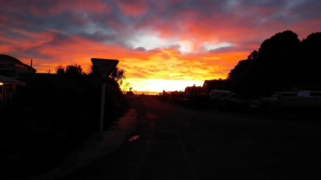 Stewart Island Backpackers Hostel Half-moon Bay Luaran gambar